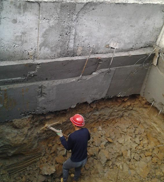 人工挖孔逆作法施工中水泥搅拌桩的应用